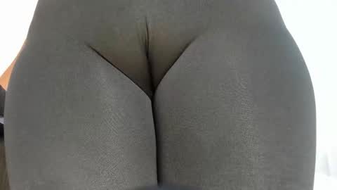 Amanda Marcuzzi  online show from 11-04-25, 12:04