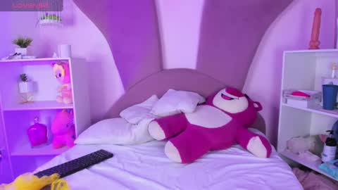 Snapshot of amanda_mooree chatting on 09-13-25, 03:50 Amanda online show from 09-13-25, 03:50