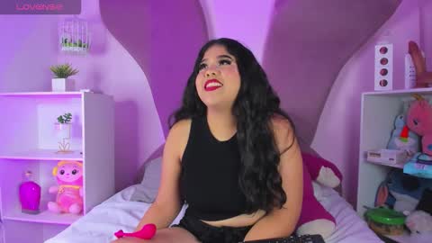 Snapshot of amanda_mooree chatting on 11-02-25, 04:15 Amanda online show from 11-02-25, 04:15