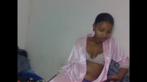 Snapshot of amandaaa25 chatting on 09-24-25, 09:45 amandaaa25 online show from 09-24-25, 09:45