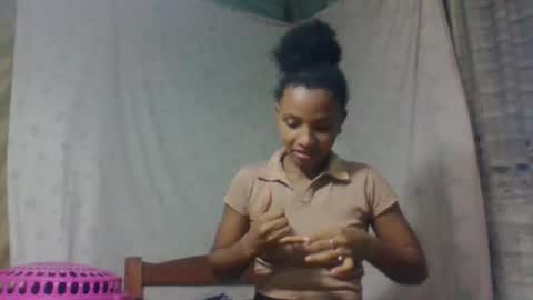 Snapshot of amandaaa25 chatting on 10-05-25, 03:49 amandaaa25 online show from 10-05-25, 03:49