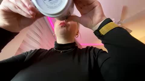 Amanda online show from 02-20-26, 10:49