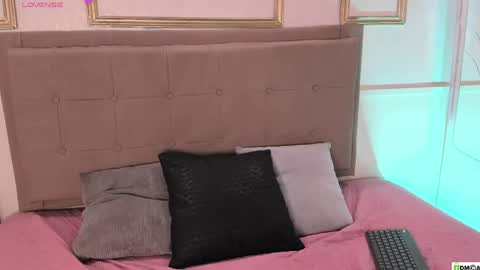 amandalee26 online show from 05-03-26, 10:05