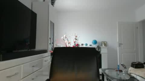 Snapshot of amandamuller1982 chatting on 08-08-26, 08:27 Anda online show from 08-08-26, 08:27
