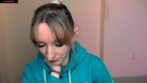 Snapshot of amandasentin chatting on 09-29-25, 06:40 Amanda online show from 09-29-25, 06:40