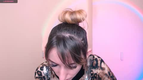 Snapshot of amandasentin chatting on 02-17-26, 08:00 Amanda online show from 02-17-26, 08:00