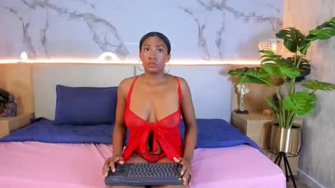 Snapshot of amara_blisss chatting on 02-21-26, 12:17 amara_blisss online show from 02-21-26, 12:17