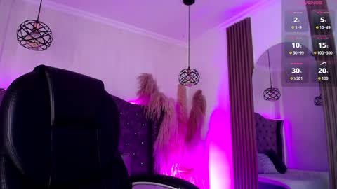 amara_davis1 online show from 05-05-26, 04:53