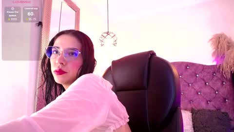 amara_davis1 online show from 05-07-26, 03:56