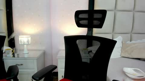 Amara Grant online show from 01-14-25, 01:26