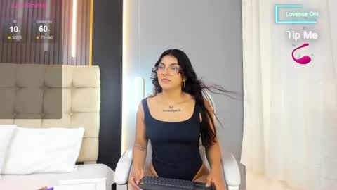      online show from 06-19-26, 02:32