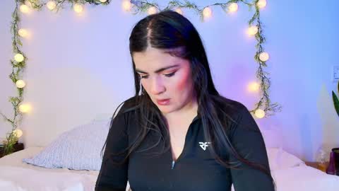 Snapshot of amara_vega chatting on 04-09-26, 07:58 Amara Vega online show from 04-09-26, 07:58