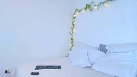 Snapshot of amara_vega chatting on 04-29-26, 05:30 Amara Vega online show from 04-29-26, 05:30