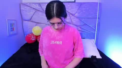 amara velle  online show from 06-30-26, 12:17