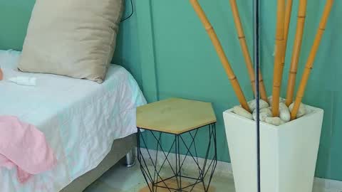 Amara online show from 02-14-25, 07:49