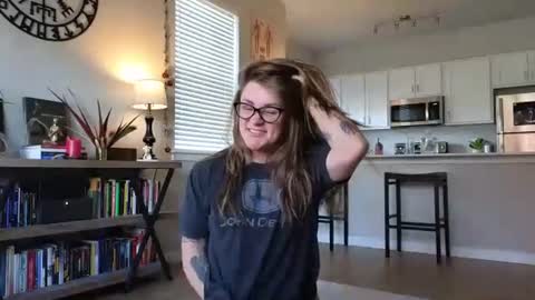 Amara Jezebel online show from 10-23-25, 06:50