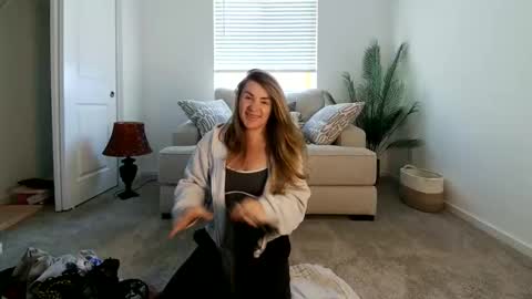 Amara Jezebel online show from 05-11-26, 06:49