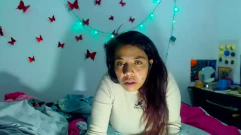 Amara Julia online show from 01-09-25, 02:22