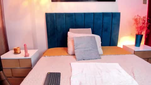 Amara Yasbel online show from 10-21-25, 06:30