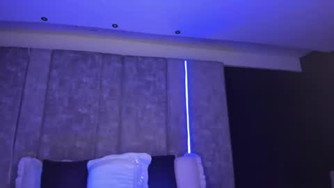 Emily online show from 05-11-26, 10:21