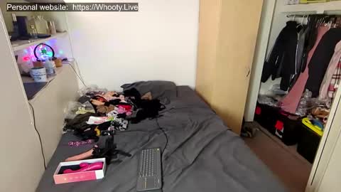 Kissra online show from 12-09-24, 05:29