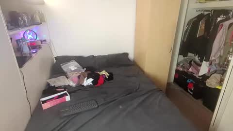 Kissra online show from 01-11-25, 01:59