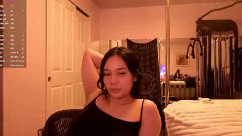 Snapshot of amateuroras chatting on 06-20-26, 04:48 leash online show from 06-20-26, 04:48