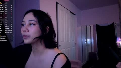 Snapshot of amateuroras chatting on 06-23-26, 03:37 leash online show from 06-23-26, 03:37