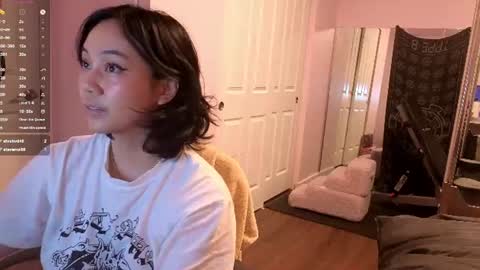 Snapshot of amateuroras chatting on 07-01-26, 04:36 leash online show from 07-01-26, 04:36