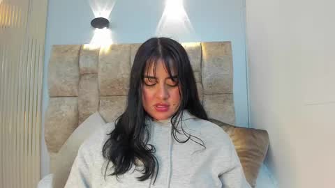 Snapshot of amatista__smith chatting on 10-17-25, 01:09 AMATISTA online show from 10-17-25, 01:09