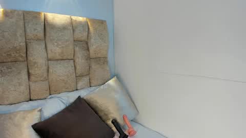 Snapshot of amatista__smith chatting on 10-17-25, 08:44 AMATISTA online show from 10-17-25, 08:44