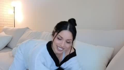 amaya_floress online show from 05-25-26, 12:55