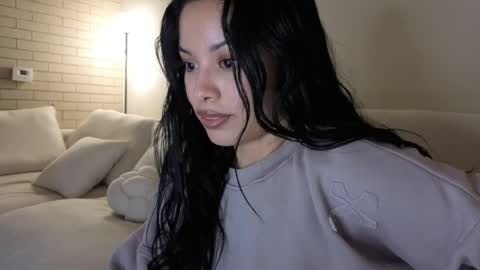 amaya_floress online show from 05-31-26, 07:37