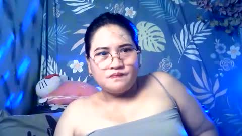 amazing angel online show from 05-10-26, 12:49