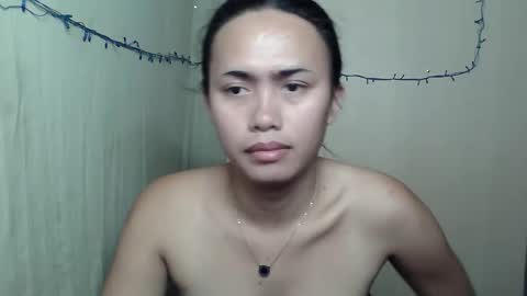 Snapshot of amazing_yella69 chatting on 11-08-25, 12:11 YELLA online show from 11-08-25, 12:11