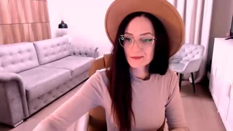 Izza online show from 11-28-25, 12:52