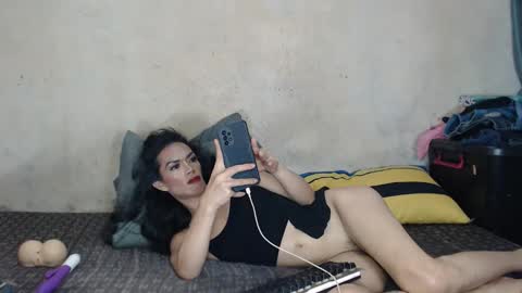 Snapshot of amazongirl_pinay chatting on 05-06-26, 06:24 jasmine online show from 05-06-26, 06:24