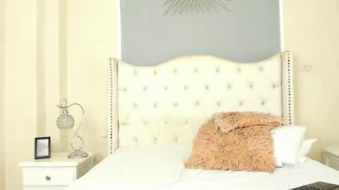 Snapshot of ambar_colling chatting on 02-14-25, 05:36 Ambar Colling online show from 02-14-25, 05:36
