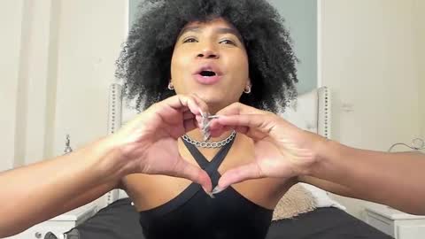 Snapshot of ambar_colling chatting on 02-21-25, 02:48 Ambar Colling online show from 02-21-25, 02:48