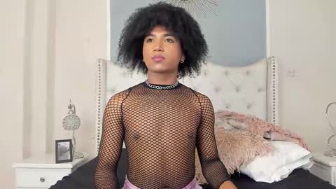 Snapshot of ambar_colling chatting on 02-25-25, 04:10 Ambar Colling online show from 02-25-25, 04:10