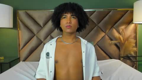 Snapshot of ambar_colling chatting on 09-15-25, 09:37 Ambar Colling online show from 09-15-25, 09:37