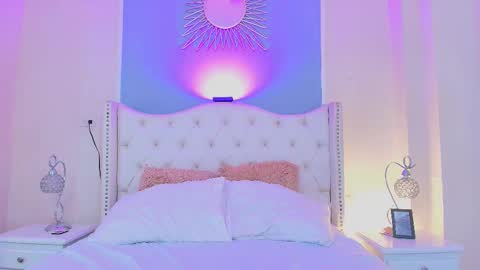 Ambar Colling online show from 10-21-25, 04:51