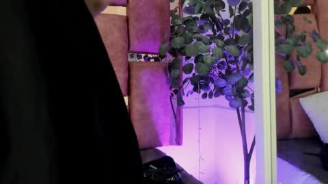   online show from 09-25-25, 07:06