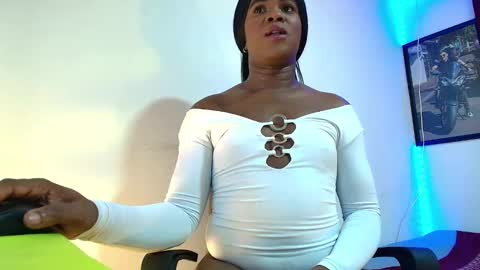 ambar gil  online show from 01-08-25, 03:50