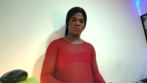 ambar gil  online show from 01-16-25, 05:33
