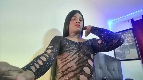 ambar gil  online show from 02-02-25, 07:04
