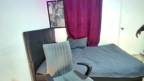 ambar gil  online show from 02-28-25, 11:58
