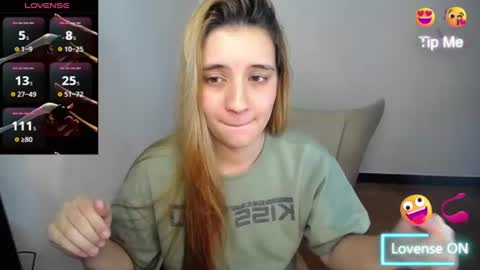 Snapshot of ambar_lynn chatting on 07-28-26, 08:52 mbar online show from 07-28-26, 08:52