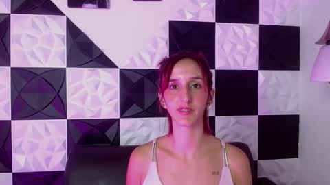 Snapshot of ambar_roux1 chatting on 02-13-25, 06:27 ambar_roux1 online show from 02-13-25, 06:27