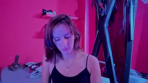 Snapshot of ambar_roux1 chatting on 09-08-25, 05:23 ambar_roux1 online show from 09-08-25, 05:23